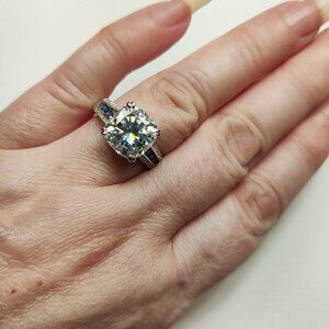 4.90 cttw moissanite and sapphire ring in 925